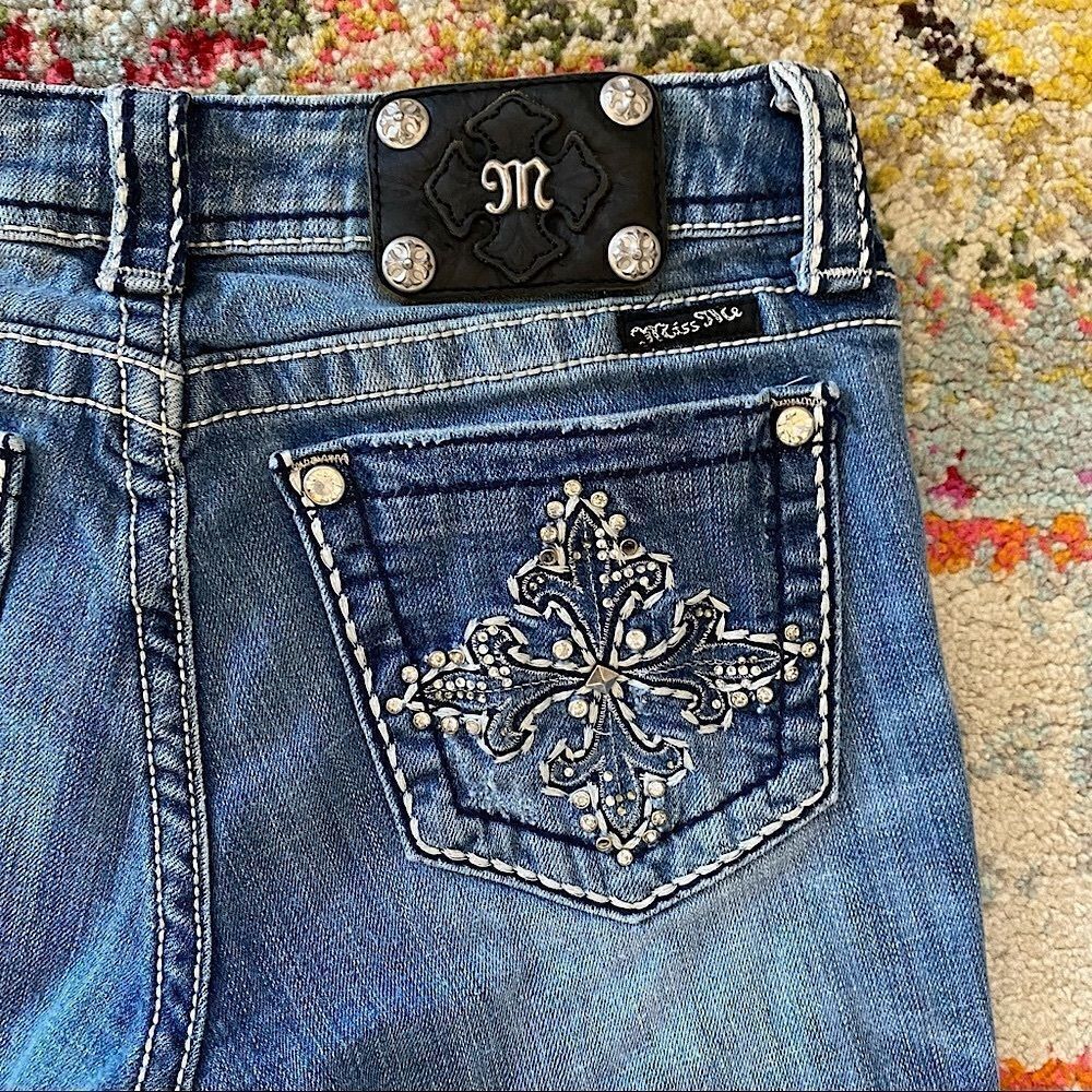 Miss Me Rhinestone Cross Skinny Jeans - Picture 8 of 14